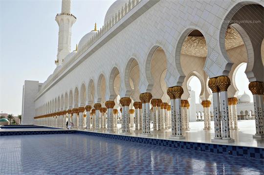 fotografía del autor: 'alberto-g-rovi' con titulo: 'gran mezquita de abu dhabi'