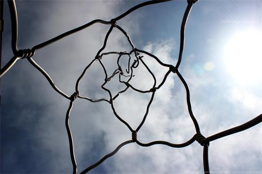 fotografía del autor: 'lasegundacapitanahotmailcom' con titulo: 'monumento al alambre del pan de molde'