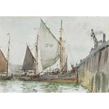 Un barco de arrastre junto al muelle