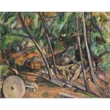 Piedra de molino en el parque del Château Noir