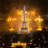 París torre Eiffel fuegos artificiales