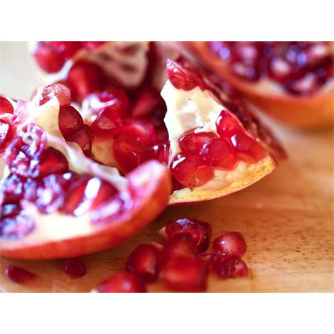 Fruta granada troceada
