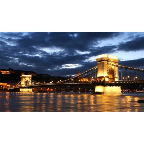 Puente de Budapest  de noche