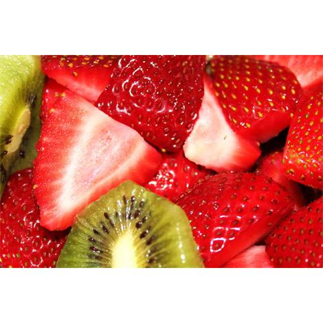 Fruta, kiwis y fresas troceados