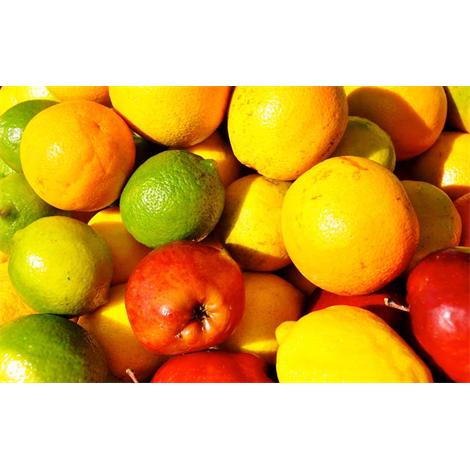 Fruta, limones, naranjas y manzanas