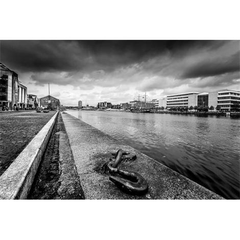 Río Liffey Dublín en blanco y negro