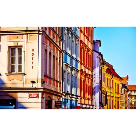 Calle estrecha de Praga