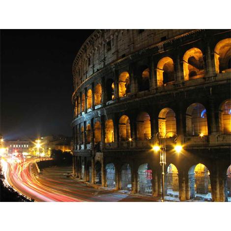 Coliseo de Roma luces de noche