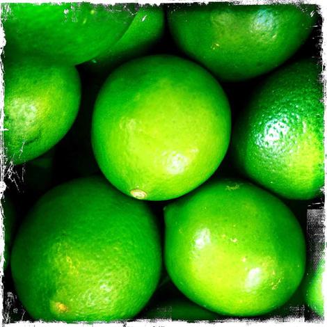 Fruta, limas enmarcadas