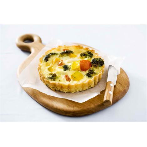 Alimento, pastel de fruta en tabla de madera