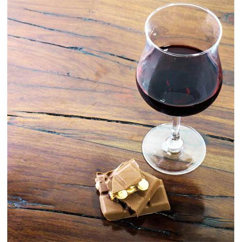 Bebida y alimento, vino y chocolate